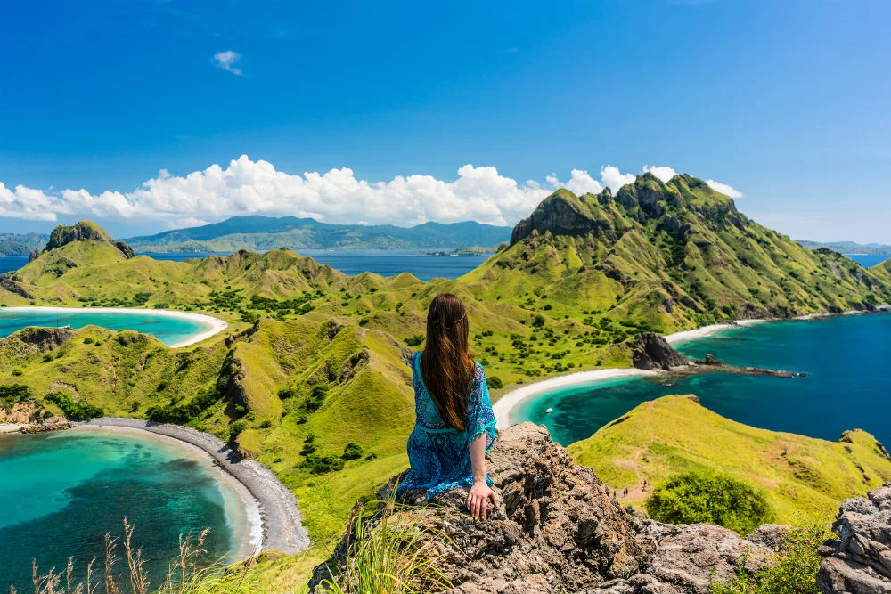 Padar-Island-Komodo-National-Park-Indonesia-Labuan-Bajo.jpg